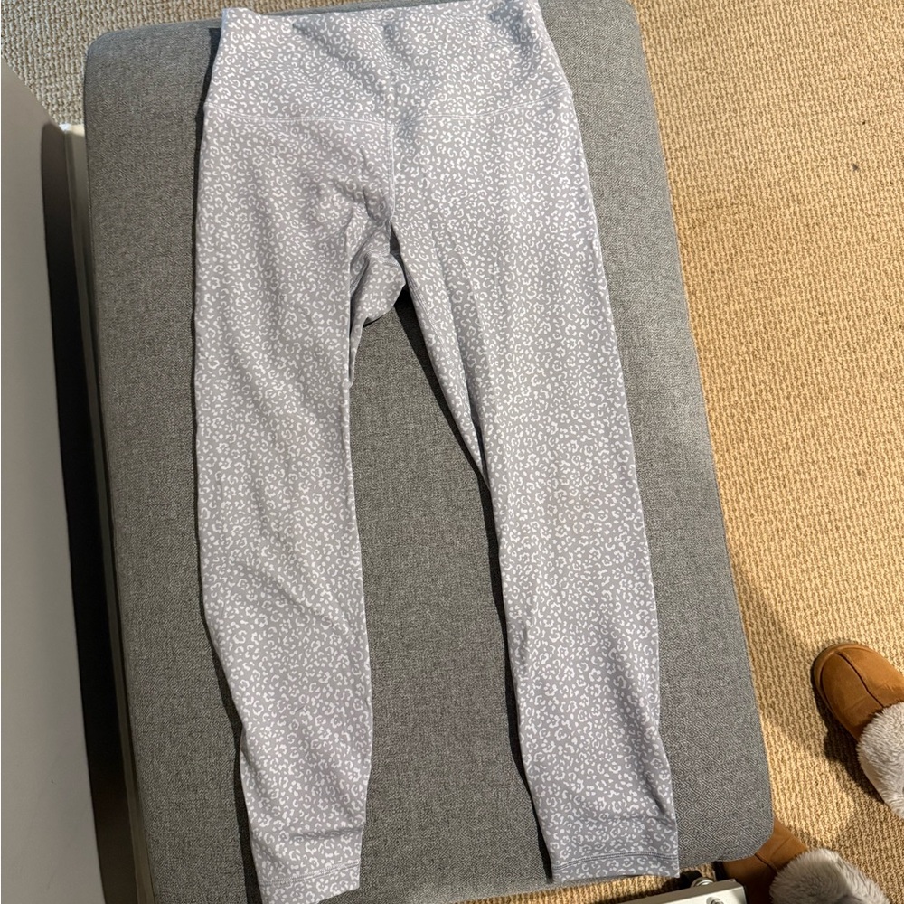 Gray Printed Women's Leggings - Brand Not Visible